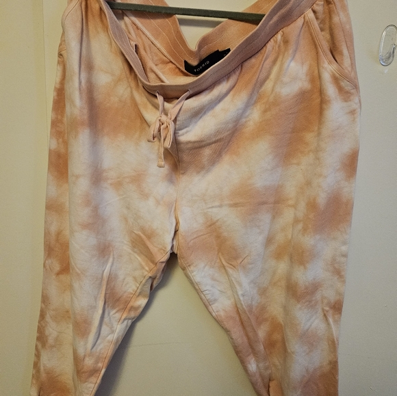 Cropped Sweatpants - Picture 2 of 2